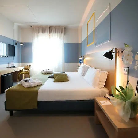 Western Cristallo Mantova Hotel 4*